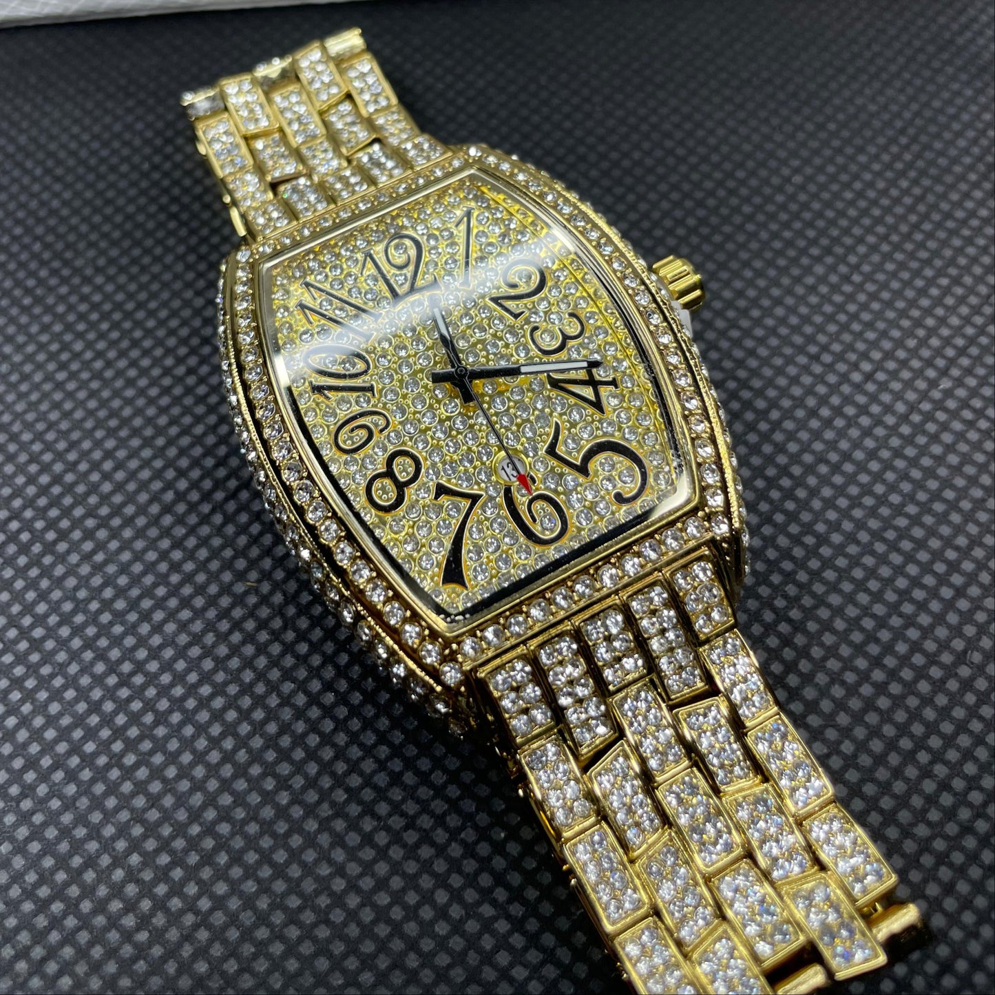Premium Gold Diamond Edition Watch